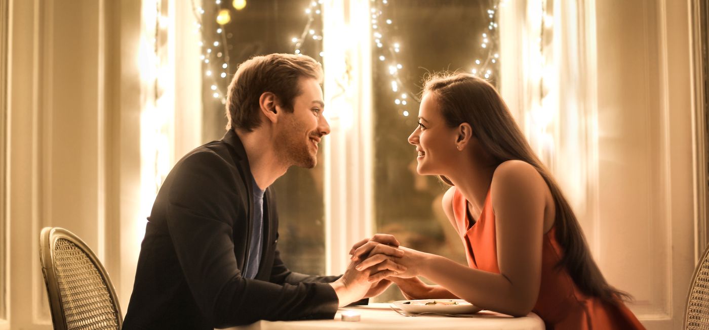Chuyện hẹn hò: Ai nên trả tiền trong lần gặp đầu tiên?