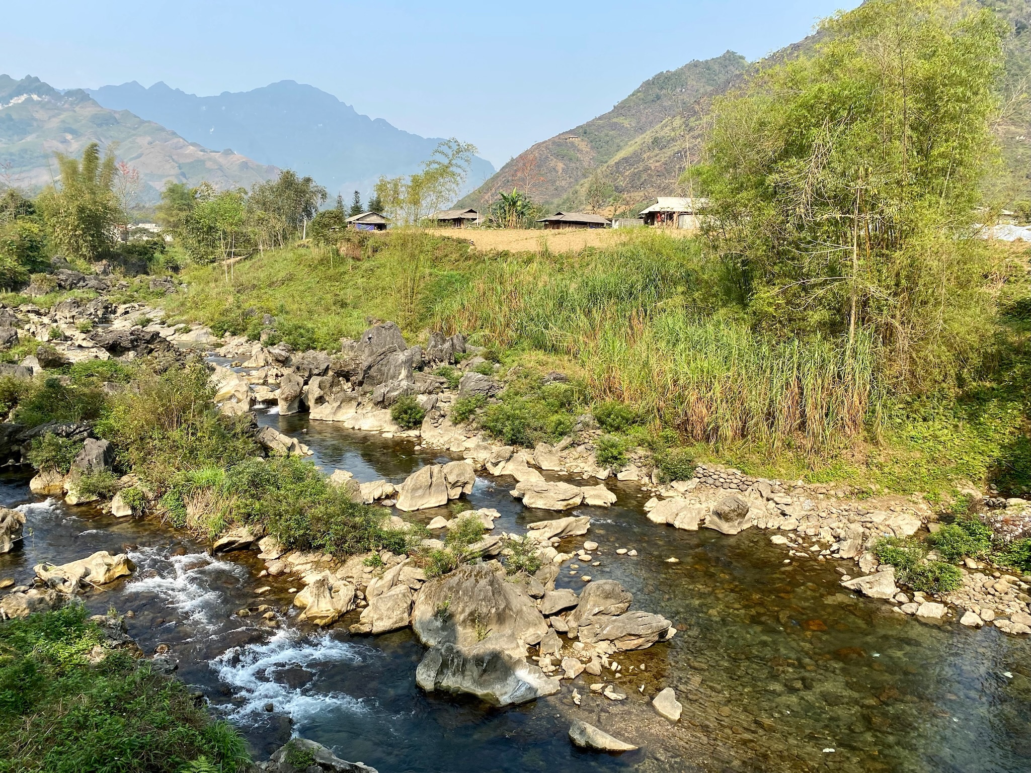 Du lịch Hà Giang: Lịch trình chi tiết cho chuyến trải nghiệm cảnh sắc “cổ tích”